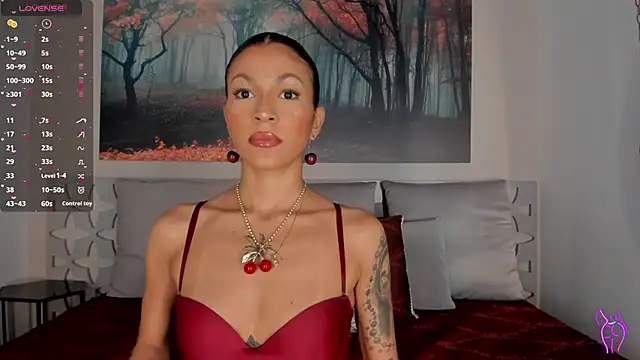 LunaRuso online show from February 12, 8:29 pm