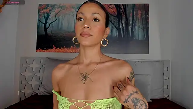 LunaRuso online show from February 24, 11:19 pm