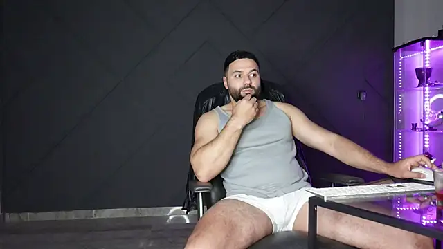 mattmasterss online show from April 26, 10:07 pm