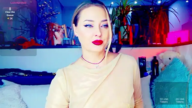  JuliaSpace  online show from March 5, 5:31 pm