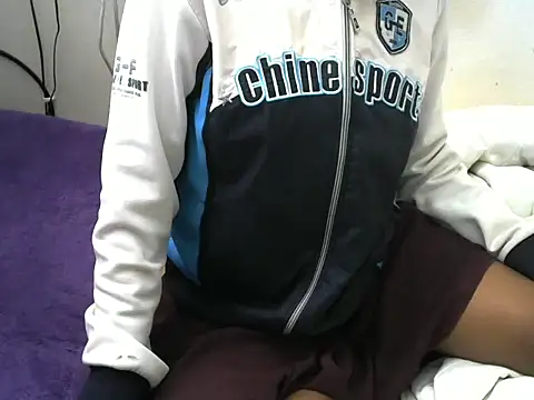 Ma-yolo001 online show from November 11, 8:58 am