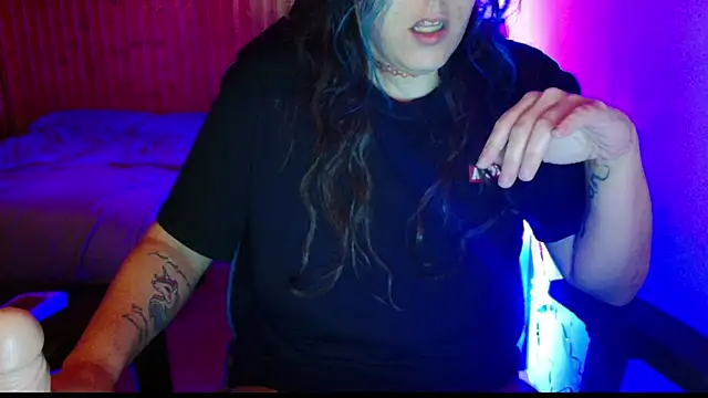 bratty niagara online show from December 2, 11:15 am