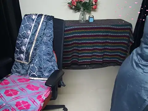 Snapshot of Arushisingh8888 chatting on November 18, 12:53 pm Arushisingh8888 online show from November 18, 12:53 pm