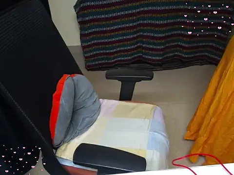 Snapshot of Arushisingh8888 chatting on November 23, 11:43 am Arushisingh8888 online show from November 23, 11:43 am