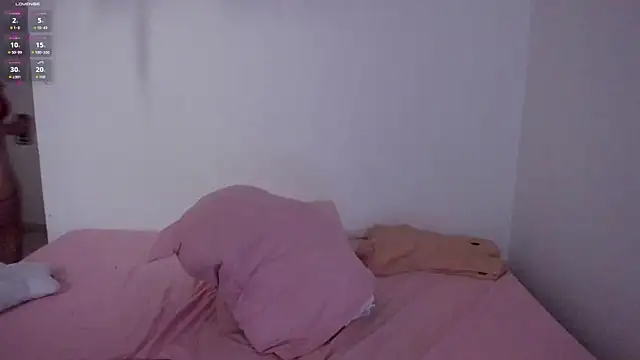 Snapshot of Samantha_cp_ chatting on July 8, 12:20 pm Samantha cp online show from July 8, 12:20 pm