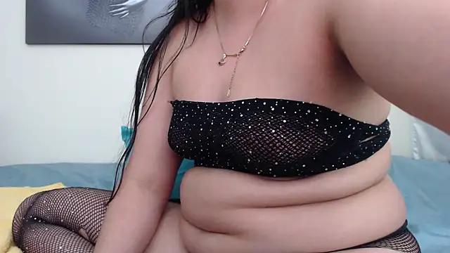 Snapshot of KatrinaRolan chatting on October 23, 9:57 pm KatrinaRolan online show from October 23, 9:57 pm