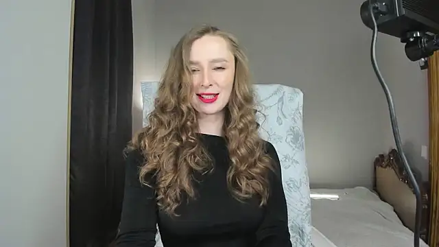 Snapshot of CharlotteWells chatting on April 13, 2:44 pm CharlotteWells online show from April 13, 2:44 pm