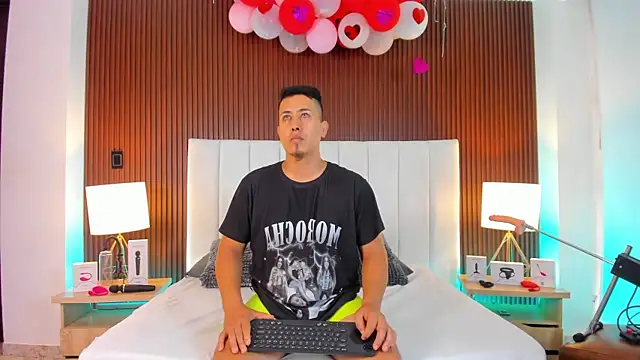 Liana Asaff online show from February 23, 1:21 pm