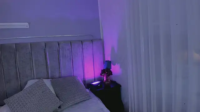 Snapshot of EvaaStevens chatting on November 22, 1:21 pm EvaaStevens online show from November 22, 1:21 pm