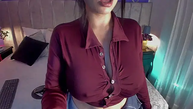 Snapshot of EvaaStevens chatting on June 13, 7:45 pm EvaaStevens online show from June 13, 7:45 pm