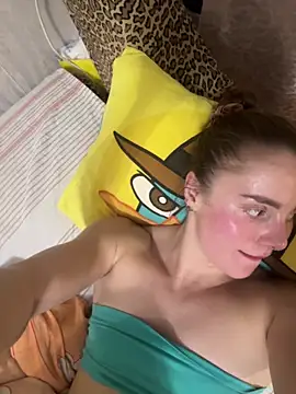 Snapshot of AlisaKissss chatting on October 29, 6:42 pm AlisaKissss online show from October 29, 6:42 pm