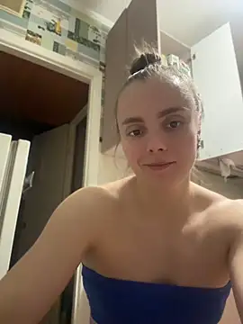 Snapshot of AlisaKissss chatting on May 5, 7:00 pm AlisaKissss online show from May 5, 7:00 pm