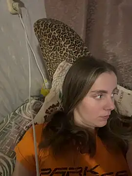 Snapshot of AlisaKissss chatting on May 7, 6:57 pm AlisaKissss online show from May 7, 6:57 pm