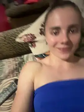 Snapshot of AlisaKissss chatting on June 4, 7:31 pm AlisaKissss online show from June 4, 7:31 pm