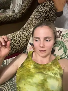 Snapshot of AlisaKissss chatting on June 9, 7:47 pm AlisaKissss online show from June 9, 7:47 pm