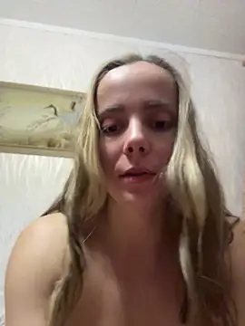 Snapshot of AlisaKissss chatting on July 4, 8:04 pm AlisaKissss online show from July 4, 8:04 pm