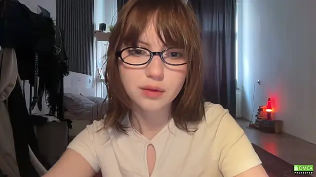 electric babe online show from July 4, 1:50 pm
