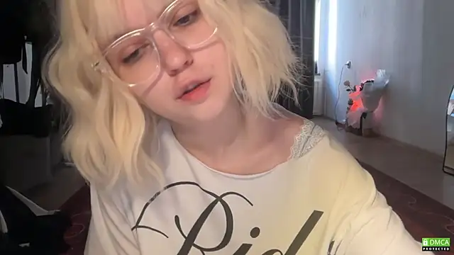 electric babe online show from July 19, 2:10 pm