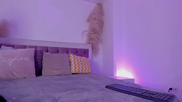 Emelyy Carter online show from February 11, 7:48 pm