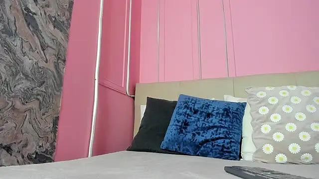 Emelyy Carter online show from October 20, 12:05 pm