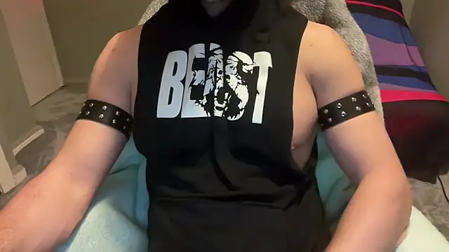 Snapshot of KinkyPlayerrr chatting on March 17, 11:32 pm KinkyPlayerrr online show from March 17, 11:32 pm