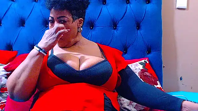 ebonycandy10 online show from December 4, 5:06 am