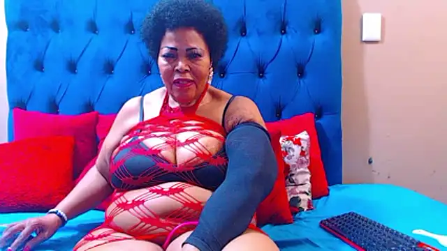 ebonycandy10 online show from January 13, 6:40 am