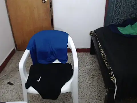 Snapshot of jefmuscle chatting on December 1, 12:43 pm jefmuscle online show from December 1, 12:43 pm