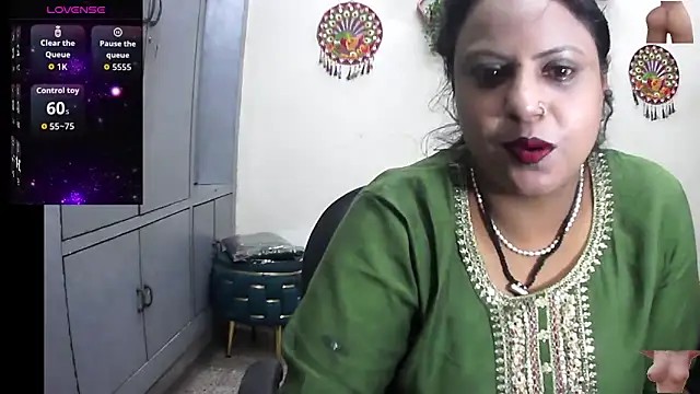 Snapshot of Sexy_komolika chatting on May 30, 3:42 pm Sexy komolika online show from May 30, 3:42 pm