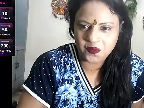 Snapshot of Sexy_komolika chatting on June 20, 7:00 am Sexy komolika online show from June 20, 7:00 am