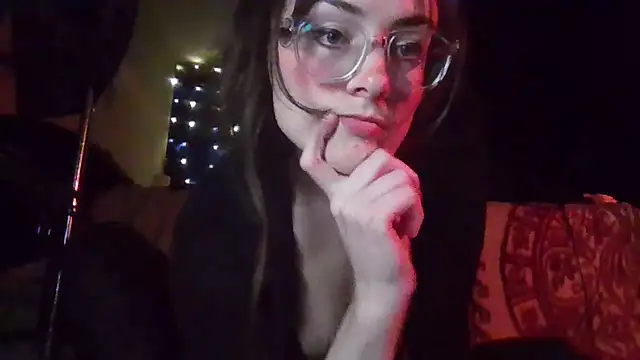 Snapshot of EyaDivine1 chatting on November 30, 3:43 am EyaDivine1 online show from November 30, 3:43 am