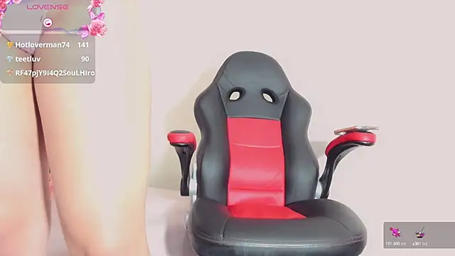 Snapshot of Rubi_30 chatting on March 7, 8:11 pm Rubi 30 online show from March 7, 8:11 pm