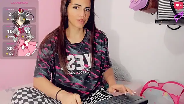 Snapshot of Rubi_30 chatting on June 2, 1:13 pm Rubi 30 online show from June 2, 1:13 pm