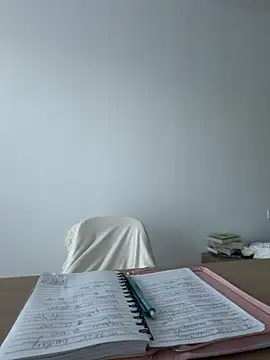 streetdoll online show from October 27, 8:07 am