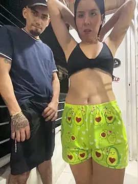 Snapshot of royalgirls_x chatting on November 8, 1:50 am royalgirls x online show from November 8, 1:50 am