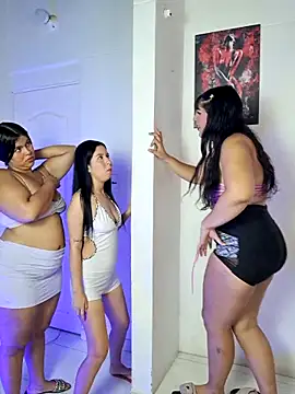 royalgirls x online show from February 13, 10:17 pm