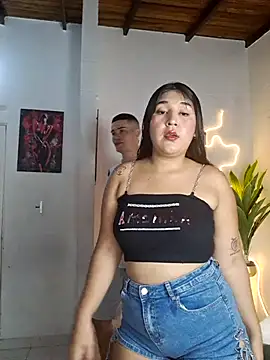 royalgirls x online show from March 7, 1:02 am