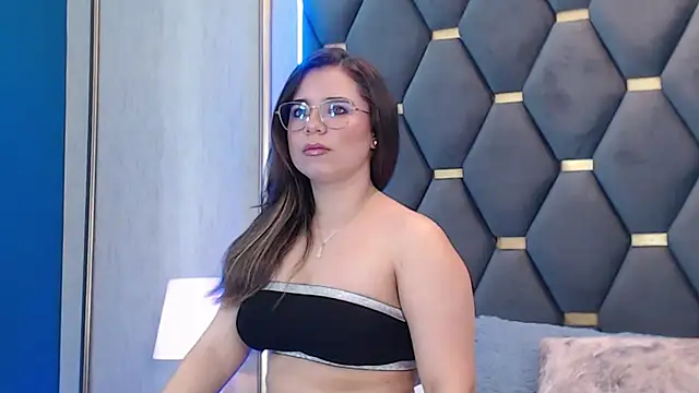 ThaniaJones online show from January 10, 12:07 pm