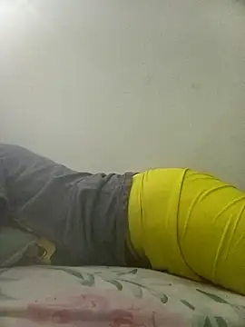 aL3JanDro93 online show from July 7, 5:28 pm