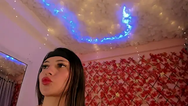 Sweet Candies online show from March 3, 2:15 am