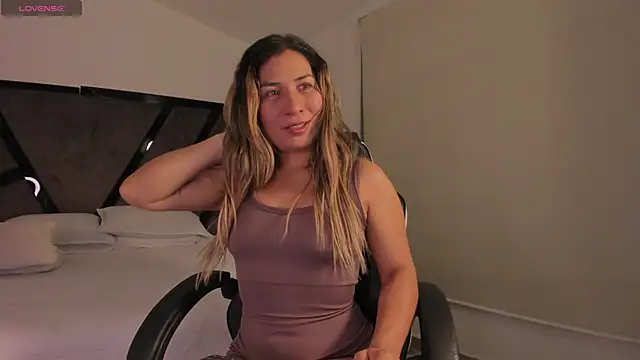 Snapshot of CamilaPreston chatting on May 31, 6:10 am CamilaPreston online show from May 31, 6:10 am