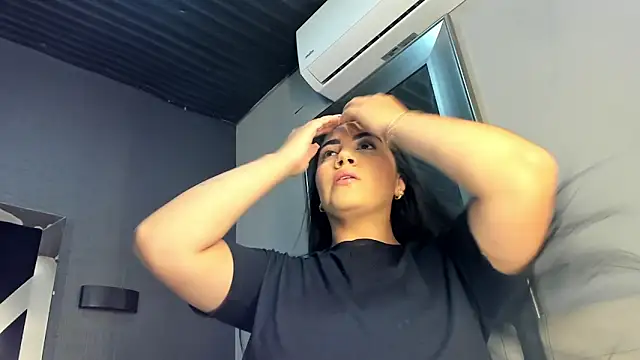 PaulinaDuarte online show from May 25, 11:16 am