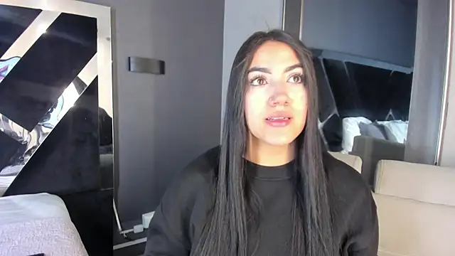 PaulinaDuarte online show from July 6, 11:29 am
