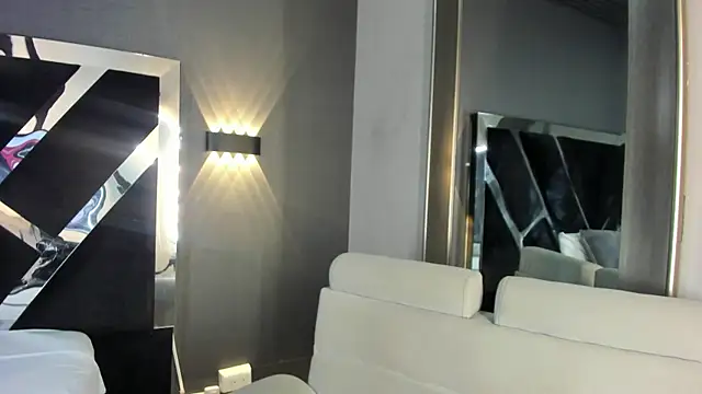 PaulinaDuarte online show from July 7, 11:47 am