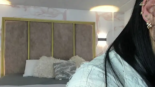 PaulinaDuarte online show from August 3, 11:05 am