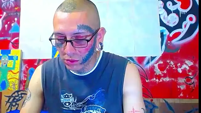 deivid estrada online show from November 27, 3:58 pm