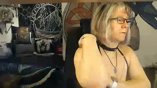 TittenMichelle online show from November 4, 7:40 am