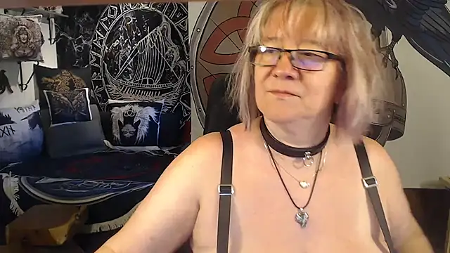 Snapshot of TittenMichelle chatting on June 27, 2:12 pm TittenMichelle online show from June 27, 2:12 pm