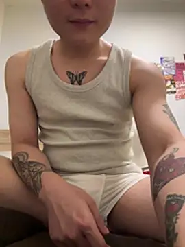 Eric246 online show from May 4, 12:01 pm