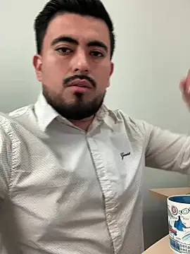 Snapshot of Rubens8866 chatting on March 20, 3:04 pm Rubens8866 online show from March 20, 3:04 pm